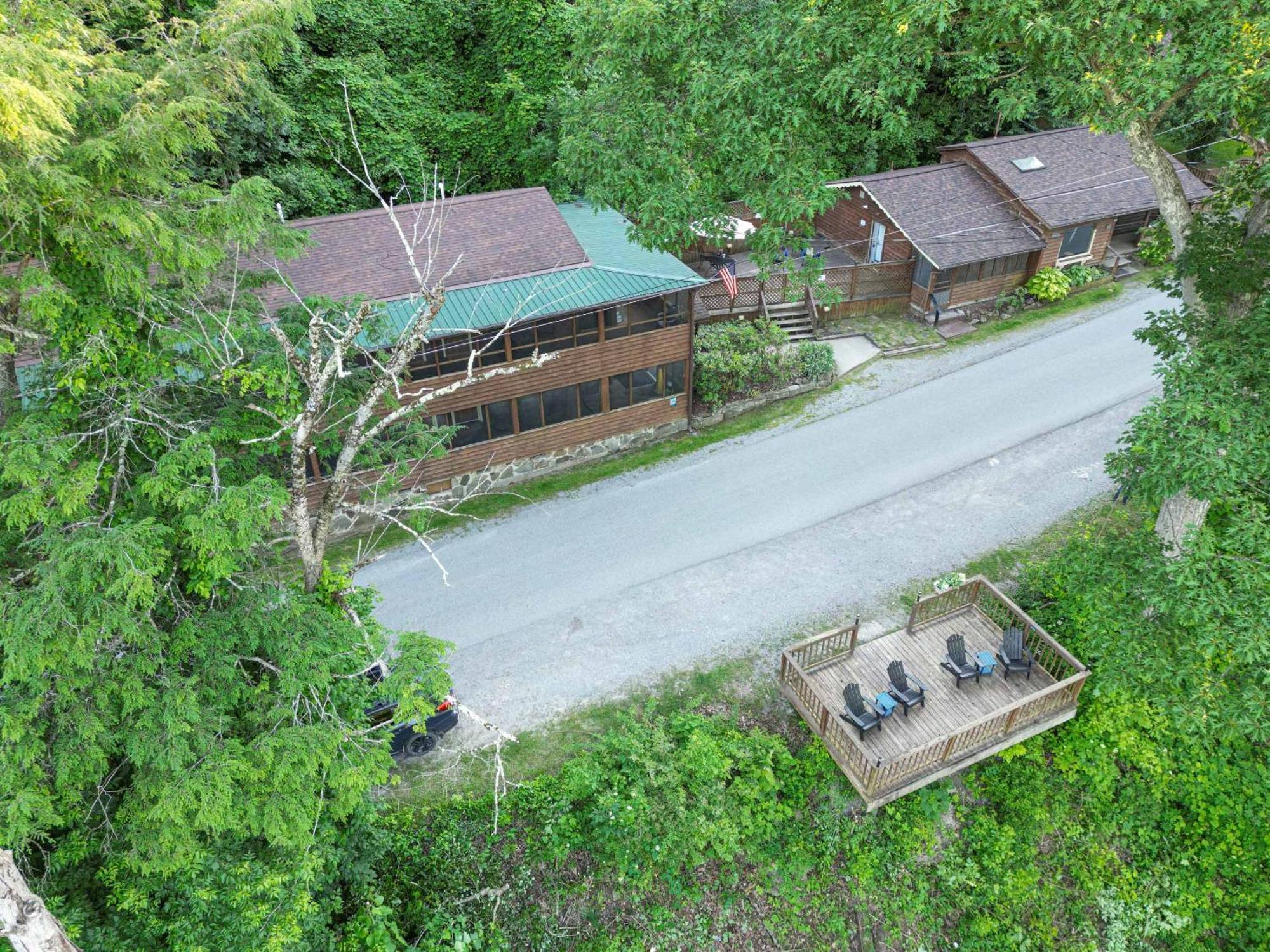 River Front Resort 埃尔金斯 外观 照片